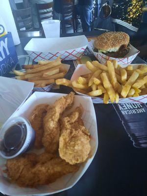 BBQ bacon burger, chicken tenders, and fries...... Awesome drinks!!!