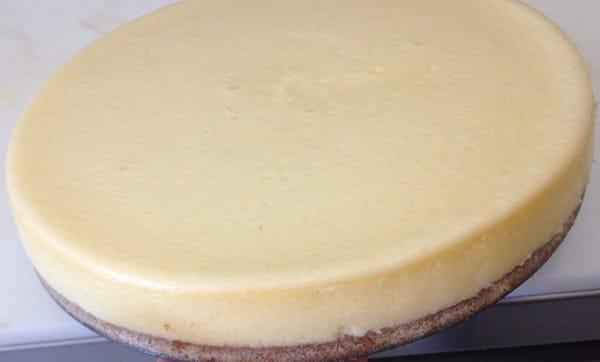 Come try a piece of our lemon cheesecakes!