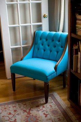 Gorgeous button tufted accent chair