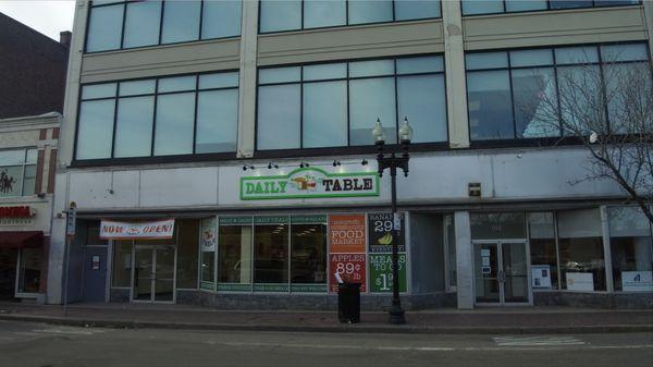 Daily Table - Roxbury