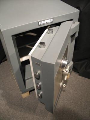 One of the highest security safes we designed for the diamond, jewelry and watch industries.  Designed to protect millions.