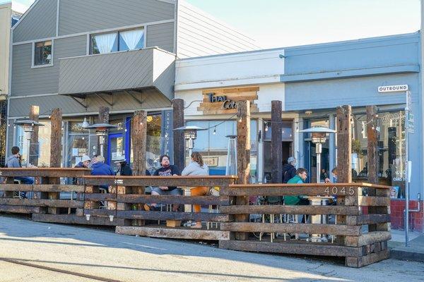 Perfect parklet for enjoying a sunny day in Outer Sunset