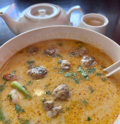 Tom Yum Goong - soup with shrimp, mushrooms, scallions