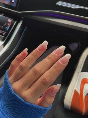 nails