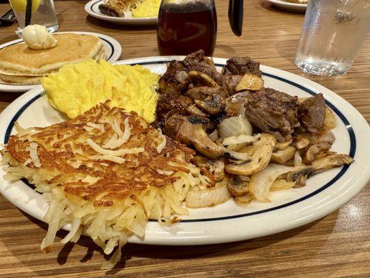 Steak tips breakfast