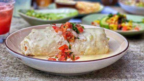 "Clarence Beeks" (Skirt Steak / Jasmine Rice / Salsa / Black Beans / Pepperjack Cheese / Lettuce / Queso / Pico)