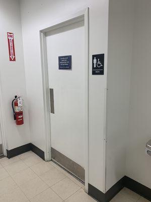 Marshalls mens restroom sanford florida