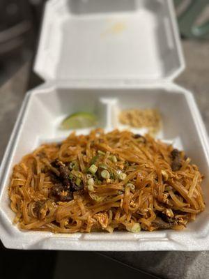 Pad Thai with Beef