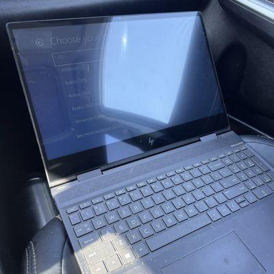 OEM Screen replaced for my HP Laptop