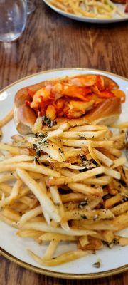 Lobster Roll with Truffle fries