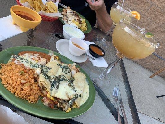 Enchiladas Rancheras, Burrito Ranchero and TEXAS margarita!!