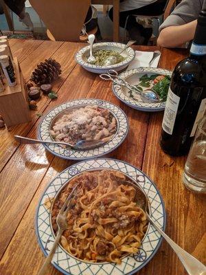 Fettuccine bolognese, cavatelli with boscaiola sauce, spaghetti pesto allá gevonese