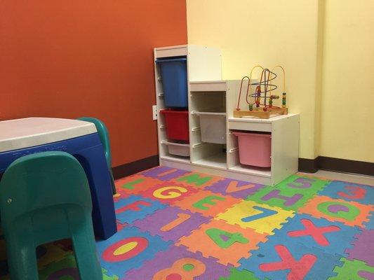 Kids play room!