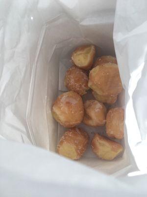 Bella's donut holes!! Yummmmm