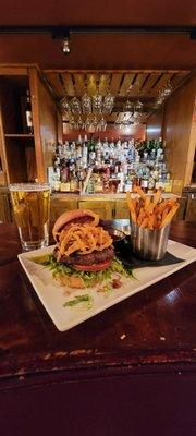 Bistro Burger With Fries