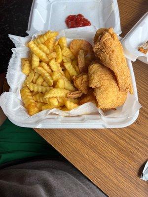 Fish n shrimp platter with fries