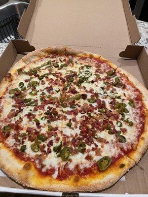 XL 16" with bacon and jalopeno