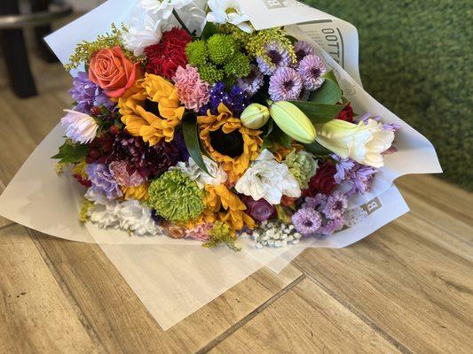 $200 dollar Florist Choice Bouquet