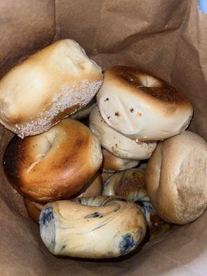 Dozen assorted bagels