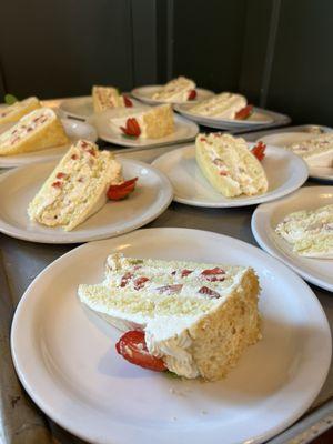 Strawberry shortcake cake