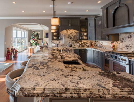 Vintage White Granite with Triple Pencil 
 Over Bullnose Edge