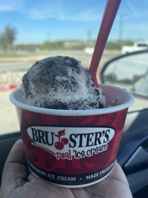 Oat milk cookies and cream small cup