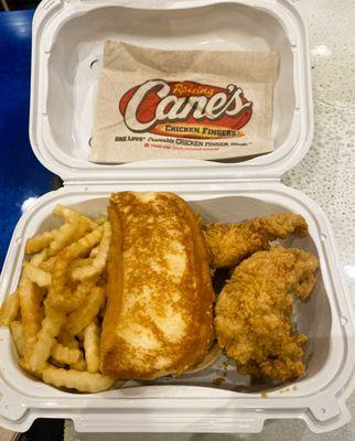 3 finger combo - 3 chicken tenders, fries, texas toast and fountain drink