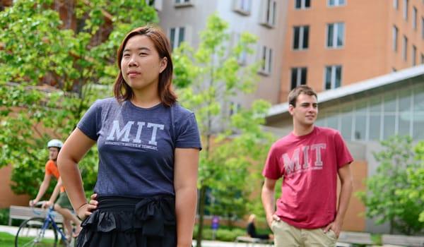 Tour guides outside of the MIT Stata Center.