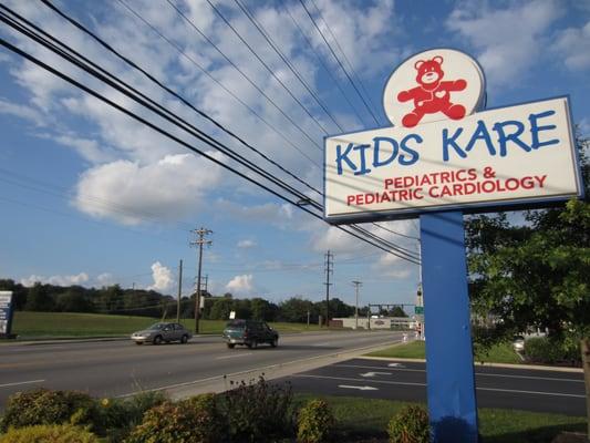 Kids Kare Pediatrics Road Signage