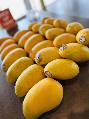 Delicious Fresh Mango with sweet rice