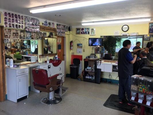 Kim's Barber and Styeling Shop