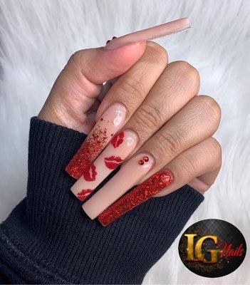 LG Nails