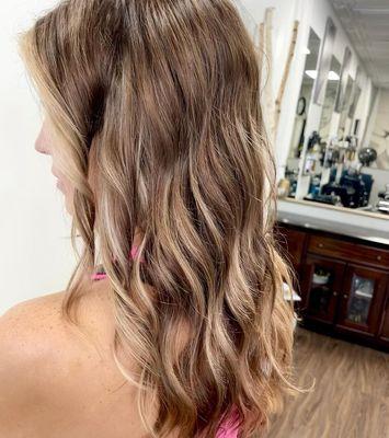 Reverse balayage & style by Landra