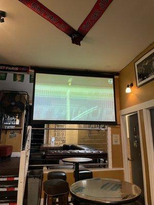 Tennis on tv in back