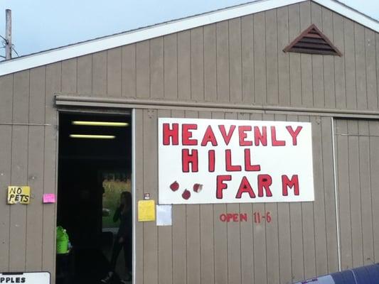 Store front for Heavenly Hills farm