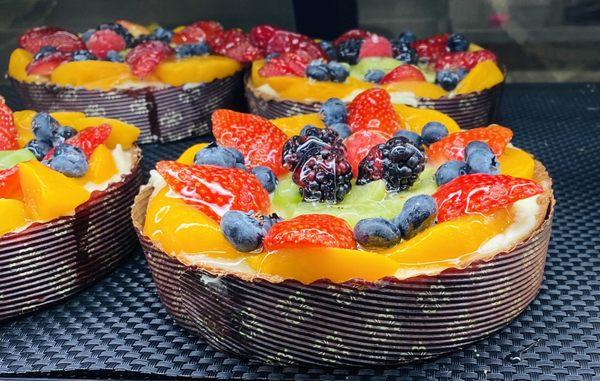 Beautiful fruit dessert to match the stunning colors of the fresh spring flowers