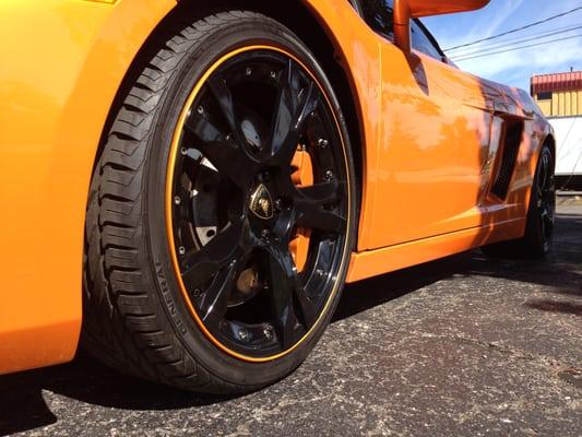 Lambo Gallardo Custom Color Match Orange Lips