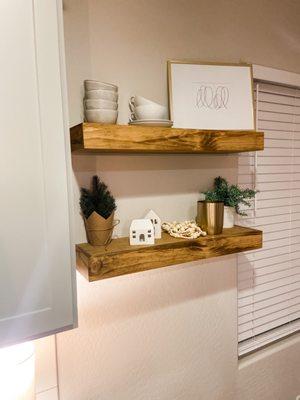 Floating shelves