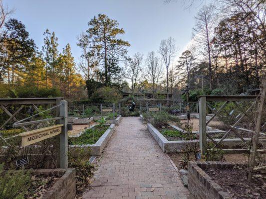 Totten Oak Garden.