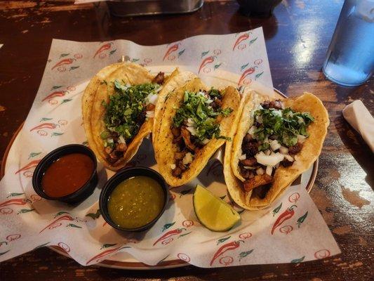 Tacos al pastor.