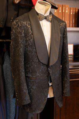 Custom tuxedo jackets for men