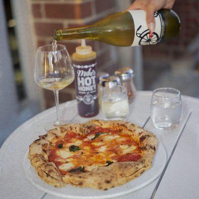 It's time to leave stress behind and turn Wednesday into a mini weekend with the best pizza, drinks, and music in town.