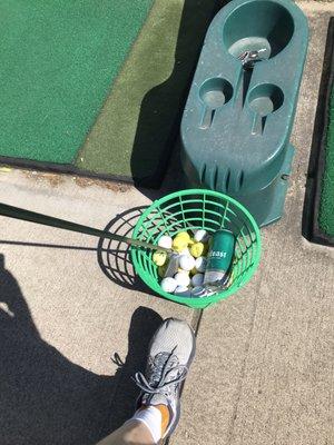 I like this driving range. Maybe because the wind is at my back today.