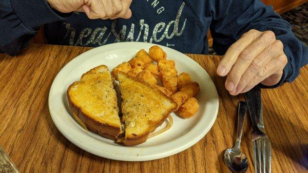 Patty melt and tatter tots