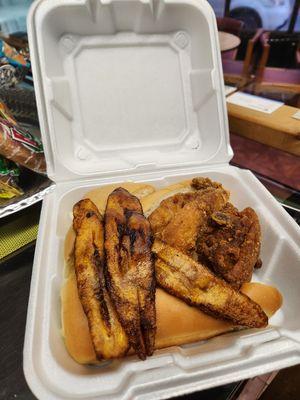 Fried chicken & cocoabread & fried plantains