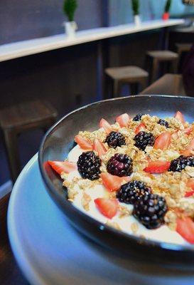 Fruit & Granola Bowl