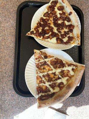 Barbecue chicken slice and bacon chicken ranch