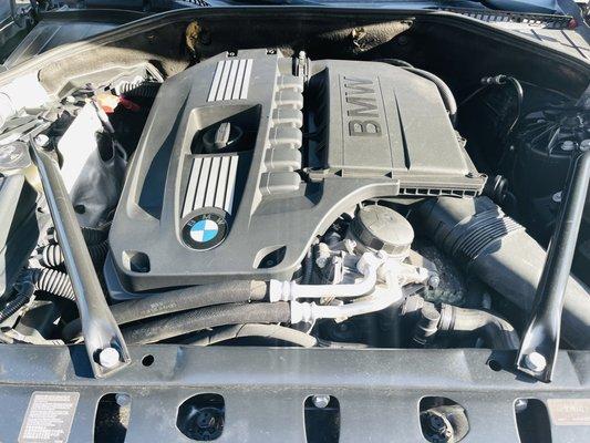 740 LI BMW Steamed clean engine, looking like new! Complimentary of Jl motors