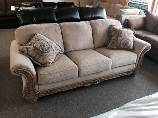 Cambridge Sofa $519