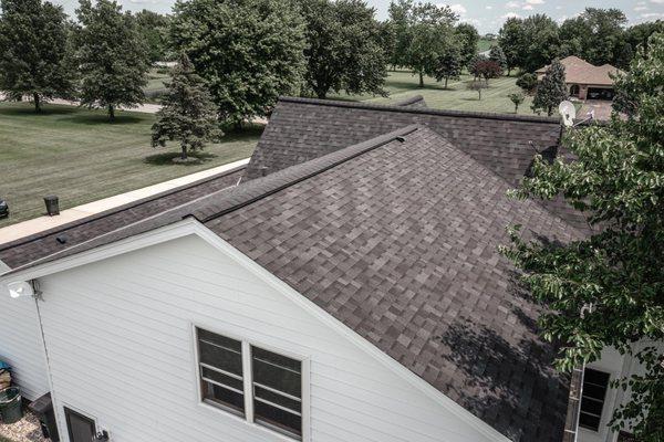 Owens Corning Duration Onyx Black asphalt roof